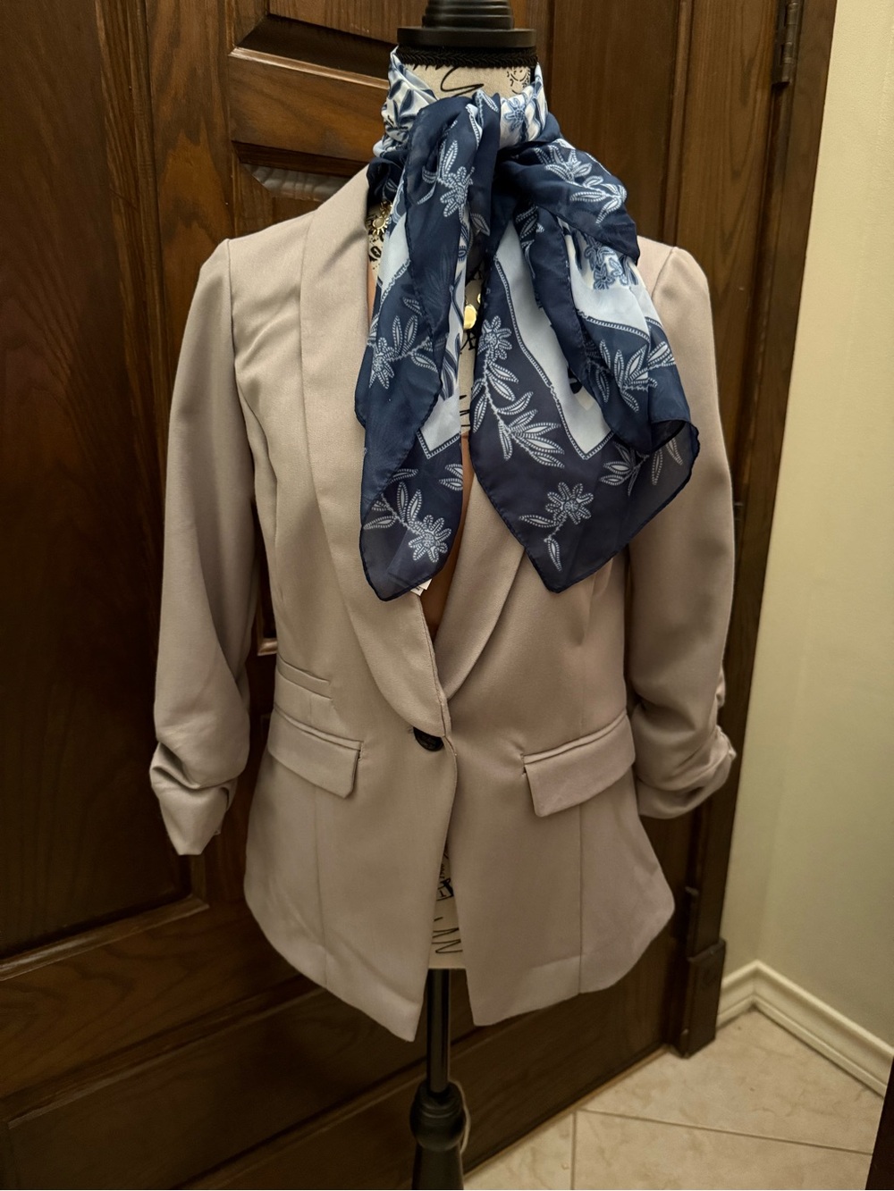 Charlotte Russe Taupe Single-Button Blazer